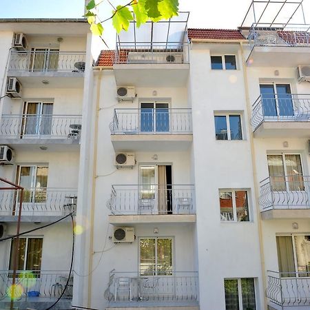 Family Hotel Blazhi Sandanski Esterno foto