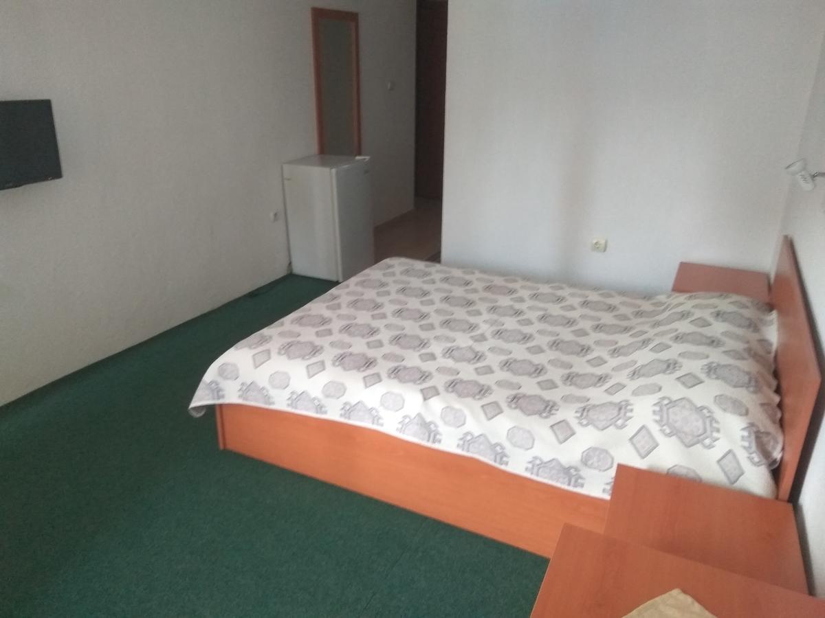 Family Hotel Blazhi Sandanski Esterno foto