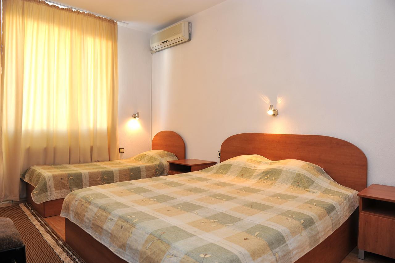 Family Hotel Blazhi Sandanski Esterno foto